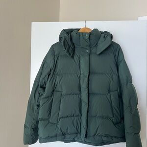 Lululemon Athletica Legacy Green Wunder Puff Jacket with Hood